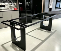 Pied de table de bureau rectangulaire moderne STG en acier au carbone noir et or, cadre de bureau commercial avec base pyramidale robuste