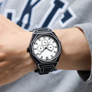 2025 nuevos relojes para hombre de alta calidad estilo Manga japonés correa de silicona suave Reloj de pulsera luminoso resistente al agua - Product Image 5