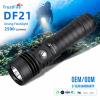 Lampe de plongée TrustFire DF21 2500LM, rechargeable par USB-C, étanche jusqu'à 70 m sous l'eau, lampe de plongée professionnelle
