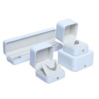 Petite boîte à bijoux de voyage, étui portable, mini boîte de rangement pour bagues, boucles d'oreilles, colliers, bracelets, design compact, boîte d'emballage pour bijoux