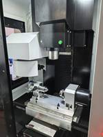 Centre d'usinage vertical CNC compact DL VMC300, fraiseuse compacte BT30 4kW 24000 tr/min 8 ATC automatique 3 axes