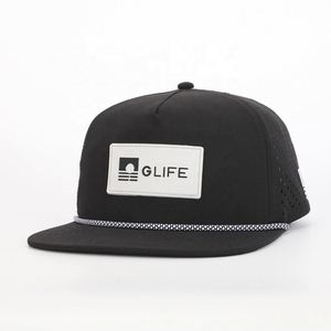 Venta al por mayor Parche de goma Logo impermeable sombrero 5 paneles ala plana poliéster Snapback gorra de alta calidad personalizado corte láser agujero Gorras - Product Image 1