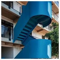 Rampe d'escalier incurvée en acier inoxydable, rampe en aluminium, design traditionnel durable pour villa, usage intérieur, garantie 5 ans