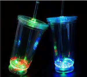 Bicchieri Luminosi in Plastica Trasparente, Tazze a Doppia Parete con Cannuccia per Feste e Serate - Product Image 5