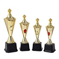 Trophées en plastique faits à la main pour événements transfrontaliers, concours de danse, discours, concours de musique, matchs de basketball - Vente en gros