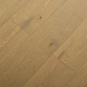 Parquet en bois de chêne brossé léger à brillance moyenne - Product Image 3