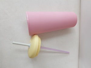 Gobelet en plastique mat de 700 ml avec couvercle et paille, réutilisable, rose, pour boissons froides, idéal pour le bureau, la maison, les voyages, bouteille d'eau avec logo personnalisé - Product Image 5