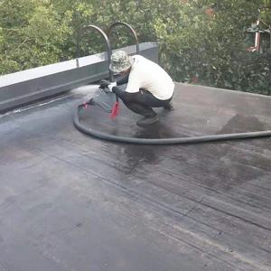 Pulverizador de poliurea de grado portátil, revestimiento impermeable para estanque de camarones - Product Image 3