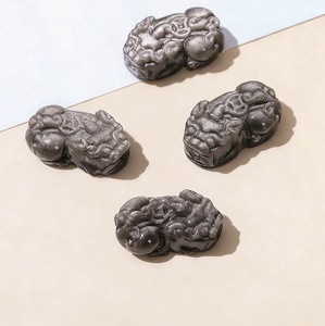 Pierre de sculpture semi-finie en <span class=keywords><strong>obsidienne</strong></span> or et argent Pi Xiu de 21 mm avec trou traversant pour bracelet DIY - Product Image 5