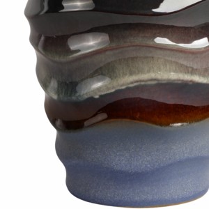 Vaso in ceramica con design a texture ondulata per l'arredamento del soggiorno - Product Image 4