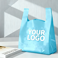 Sac en plastique recyclable de poignées de logo fait sur commande en gros pour l'emballage de vêtements de nourriture de restaurants d'achats
