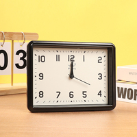 Horloge de bureau analogique silencieuse personnalisée style shabby chic avec affichage à aiguilles, alarme muette, mouvement à quartz fonctionnant sur piles