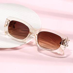Gafas de Sol Color Caramelo 2026, Nuevas, Unisex, UV400, Montura Cuadrada de PC, Protección Solar Anti-UV, Gafas Pequeñas, Venta al Por Mayor - Product Image 1