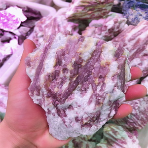 Commercio all'ingrosso Naturale Tormalina <span class=keywords><strong>Rosa</strong></span> <span class=keywords><strong>Quarzo</strong></span> <span class=keywords><strong>Pietra</strong></span> di Guarigione di <span class=keywords><strong>pietra</strong></span> grezza Tormalina rossa gemma grezza - Product Image 4