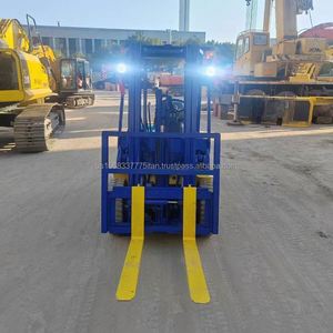 Montacargas Komatsu de 3 Toneladas con Motor Japonés, Opciones Hidráulicas o Manuales, Diésel, con Capacidad de 3000 Kg - Product Image 4