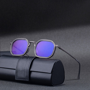KSL-98413 Lunettes de soleil carrées pour hommes, monture noire, protection UV400, charnières à ressort en plastique et métal pour usage extérieur - Product Image 5