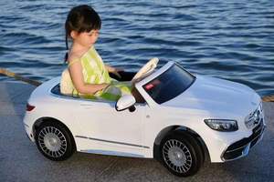 NOUVEAU Voiture Mercedes-<span class=keywords><strong>Maybach</strong></span> S650 Cabriolet voiture électrique pour bébé 12V jouet à monter pour enfants la voiture montable la plus attrayante - Product Image 5