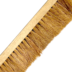 แปรงทำความสะอาดใยมะพร้าว ด้ามไม้ แข็งแรง ทนทาน เป็นมิตรกับสิ่งแวดล้อม ขนแปรงนุ่ม น้ำหนักเบา เหมาะสำหรับใช้ในครัวเรือน - Product Image 4