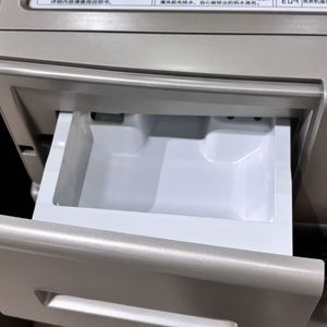 <span class=keywords><strong>เครื่อง</strong></span><span class=keywords><strong>ซัก</strong></span><span class=keywords><strong>ผ้า</strong></span>แบบอัตโนมัติเต็มรูปแบบ OEM <span class=keywords><strong>10</strong></span> กก. สีเงิน แบบฝาหน้า พร้อมฟังก์ชั่นสองโหมด: <span class=keywords><strong>ซัก</strong></span>และอบแห้ง - Product Image 4