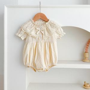 Sisters Comfort - Mamelucos de Verano para Bebé Niña, 100% Algodón, Color Albaricoque y Blanco, con Mangas Abullonadas y Cuello - Product Image 4