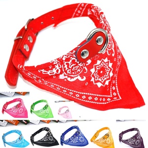 <span class=keywords><strong>Collar</strong></span> de perro moderno con toallitas de saliva triangulares impresas, accesorios para mascotas de Material PU con decoración de bufanda, Baberos para perros pequeños - Product Image 2