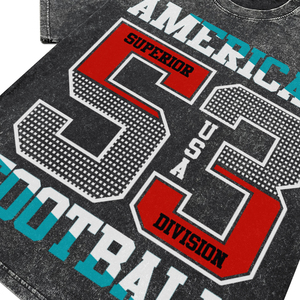 เสื้อยืดผู้ชายพิมพ์ลายฟุตบอลแบบ DTG สไตล์วินเทจย้อมสีแบบ Acid Wash ระบายอากาศได้ดี เสื้อยืดแขนสั้นผ้าฝ้ายลำลองสั่งทำได้สำหรับขายส่ง - Product Image 4