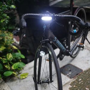 OEM 100LM LED blanc rechargeable par USB, certifié CE, feu arrière de vélo pour la conduite nocturne - Product Image 5