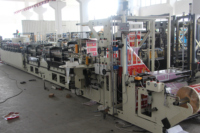 Máquina automática para fabricar bolsas de plástico con cierre de cremallera de 3 lados, sellado central y sellado medio, para envasado al vacío.
