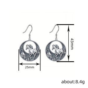 Set di Gioielli Vintage con Cavallo e Foresta, Collana e Orecchini per Donna, Stile Retrò Elegante per Uso Quotidiano, Regalo di Moda - Product Image 4
