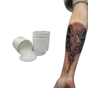 บาล์มบำรุงผิวหลังสักลายวีแกน 500 กรัม สูตรอ่อนโยนสำหรับผิวแพ้ง่าย บรรจุในหลอดอะลูมิเนียม แบรนด์ส่วนตัว - Product Image 6