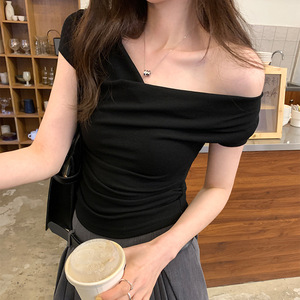 T-<span class=keywords><strong>shirt</strong></span> d'été élégant à col bénitier et épaule dénudée, manches courtes, coupe ajustée pour <span class=keywords><strong>femme</strong></span>, style crop top tendance - Product Image 4