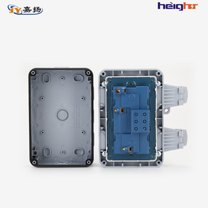Regleta de Enchufes Impermeable de Alta Resistencia con 10 Tomas y 2 Puertos USB A, IP65 para Uso en Exteriores, Material ABS - Product Image 4