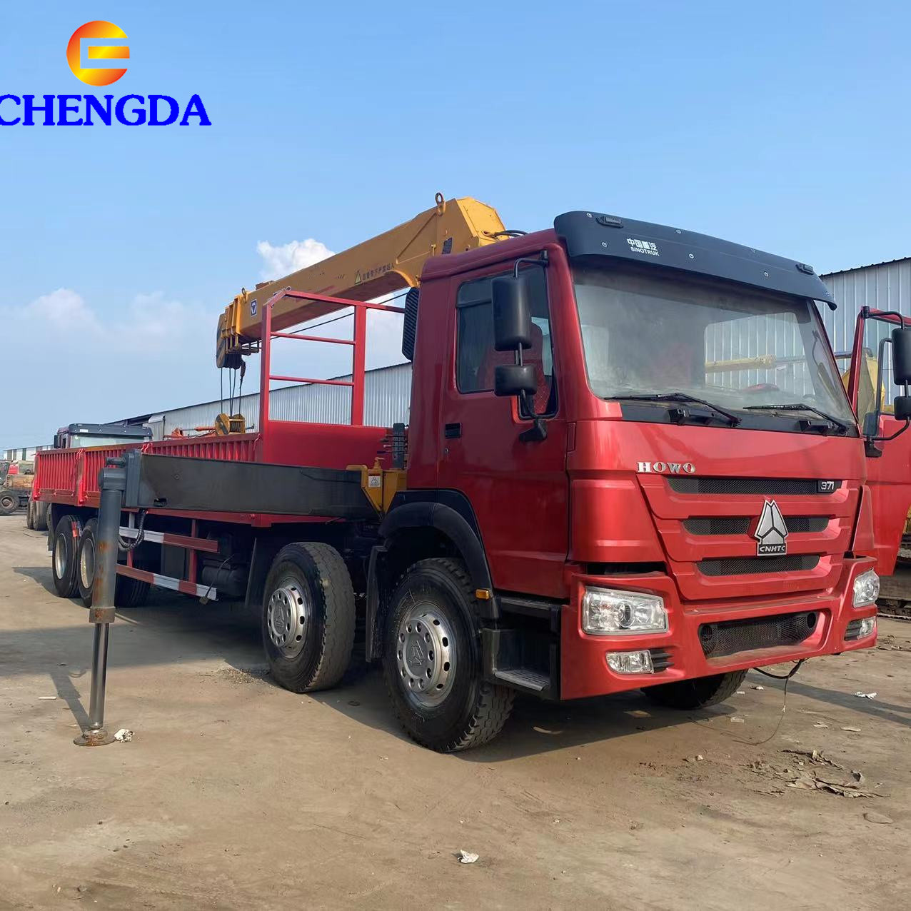 Sino 6X4 10 колес 20 тонн 18 тонн Howo б/у самосвал с установленными кранами для продажи
