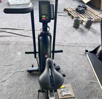 Vélo d'exercice LCD dynamique commercial nouvel équipement de gymnastique cardio avec tapis de course de ventilateur de résistance au vent