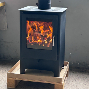 Poêle à <span class=keywords><strong>bois</strong></span> compact 5,5 kW écologique <span class=keywords><strong>pour</strong></span> intérieur, à commande simple, avec alimentation en air secondaire - Product Image 4