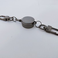 Porte-badge rétractable promotionnel en alliage réglable avec mousqueton, cordon de retrait pour carte d'identité sportive et pochette zippée pour événements