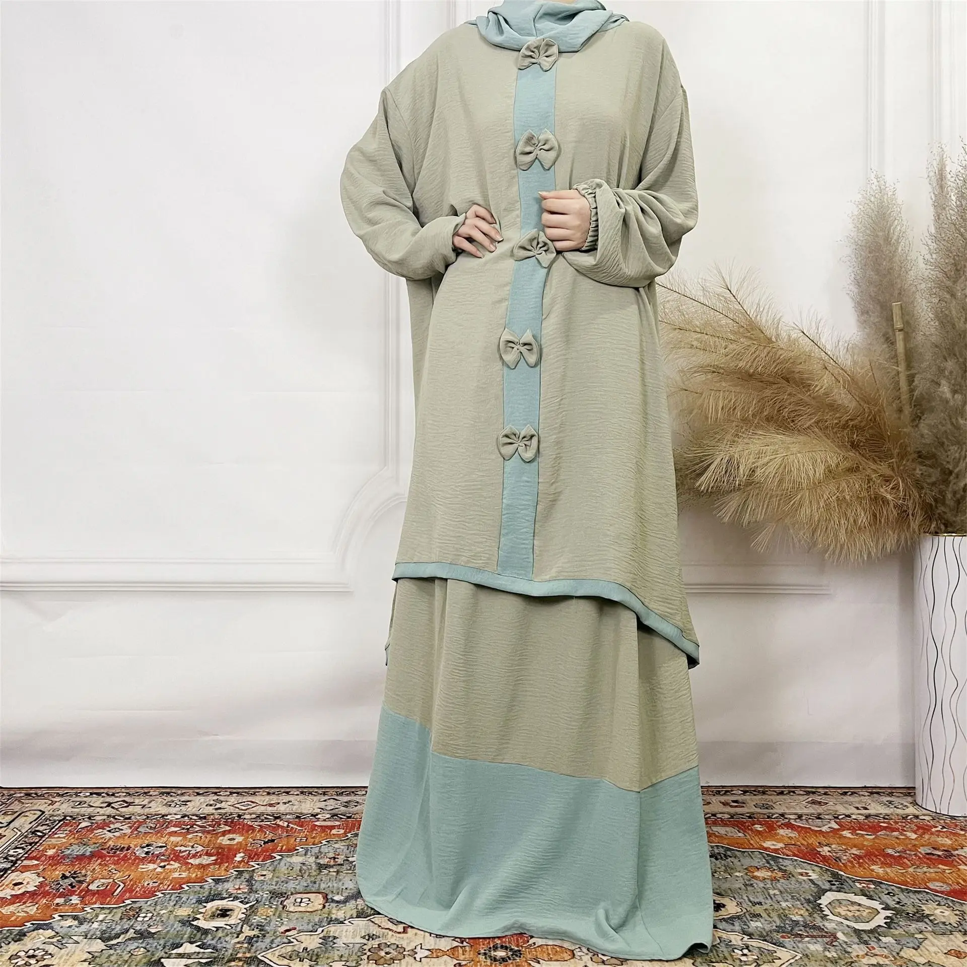 2024 Neue Designs eis gefalteter Bogen solide Farbe mehrschichtige Mütze lange Ärmel Hijab 2 Stück muslimisches Abaya-Kleid für Damen Khimar