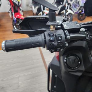 Motocicleta Eléctrica Tank <span class=keywords><strong>300</strong></span> de Larga Distancia, Scooter Eléctrico para Adultos con Batería de Litio de 12 Pulgadas, Motor de <span class=keywords><strong>4</strong></span> Tiempos de Alta Velocidad, Forjado OEM - Product Image 3