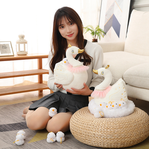 Juguete <span class=keywords><strong>de</strong></span> peluche <span class=keywords><strong>de</strong></span> <span class=keywords><strong>cisne</strong></span> <span class=keywords><strong>de</strong></span> corona, juguete <span class=keywords><strong>de</strong></span> peluche blanco y negro, juguete <span class=keywords><strong>de</strong></span> peluche <span class=keywords><strong>de</strong></span> ganso barato favorito <span class=keywords><strong>de</strong></span> <span class=keywords><strong>princesa</strong></span> y Niña - Product Image 5