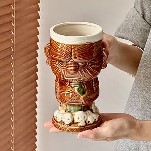 Vente en gros de tasses à cocktail en céramique Tiki Crâne, style <span class=keywords><strong>pirate</strong></span> <span class=keywords><strong>des</strong></span> Caraïbes et zombie, pour bars hawaïens, fêtes, restaurants, avec logo personnalisé, idéal comme cadeau - Product Image 3