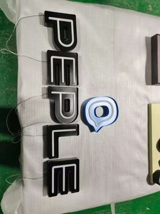 Fabriek Gratis Custom Design Roestvrij Stalen Frame + Acryl 3d Led Neon Brief Teken