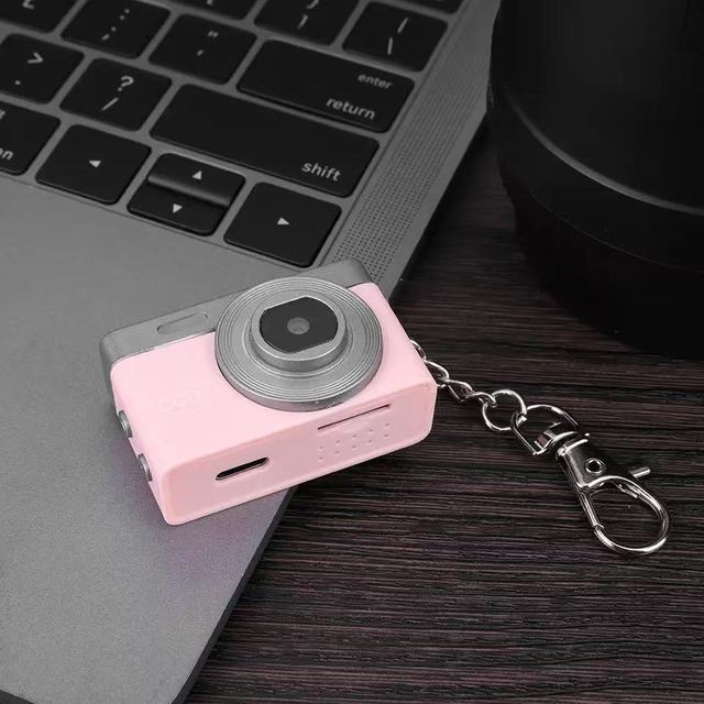 Very Cute Polarized Tiny Small Flashing Photo Video Recording Vintage Sports Pocket-sized Camera Keychain Hd