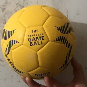 Ballon de handball de haute qualité avec logo personnalisé, en PU, cousu à la machine, tailles 0/1/2/3, ballon de handball en caoutchouc durable - Product Image 1