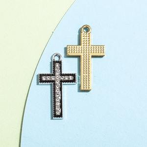 卸売の手作りメッキクロスキーホルダーペンダント、ヒップホップ宗教的なイエスチャームキーホルダー、男性女性向け - Product Image 5