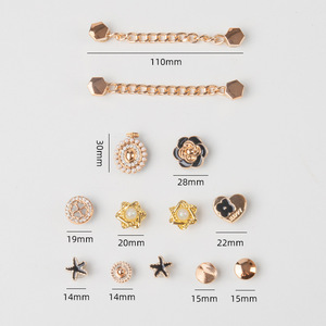 Agujero DIY Accesorios <span class=keywords><strong>Bling</strong></span> zapato encantos Traje decorativo Extraíble Flor Hebilla Al por mayor Zapatos encantos - Product Image 4