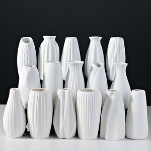 Vente chaude Écologique Simple Blanc En Céramique Bourgeon <span class=keywords><strong>Vase</strong></span> DIY Peint Graffiti Famille Petit <span class=keywords><strong>Vase</strong></span> Fleur Séchée Décor <span class=keywords><strong>Porcelaine</strong></span> <span class=keywords><strong>Vase</strong></span> - Product Image 5