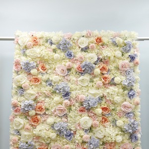 Panneau floral mural doux aux tons neutres crème, pêche et lavande, élégant pour la décoration de réception de mariage ou de fête. - Product Image 4