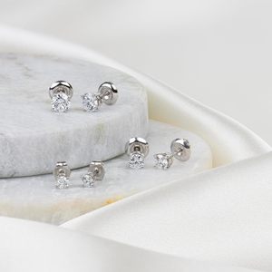 Boucles d'oreilles clous en diamant de laboratoire Kesari Diam, 0,25 ct, certifiées IGI, or 14 carats, taille ronde, sertissage à 4 griffes, fermoir poussoir, tendance pour femme - Product Image 2