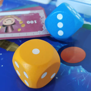 Jeu de société pour enfants imprimé en couleur, comprenant une boîte de rangement en papier résistant conforme à la norme EN71-3 - Product Image 5