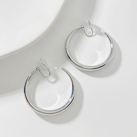Boucles d'oreilles clipsables épaisses en forme de C, plaquées or, hypoallergéniques, invisibles, sans douleur, en cuivre, pour femme, cadeau, vente en gros - Collection Mode 2026